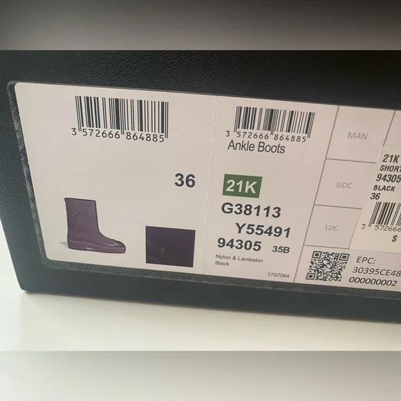 Authentic New CHANEL Logo Apres Ski Winter Boots - Size 36 - Picture 12 of 13